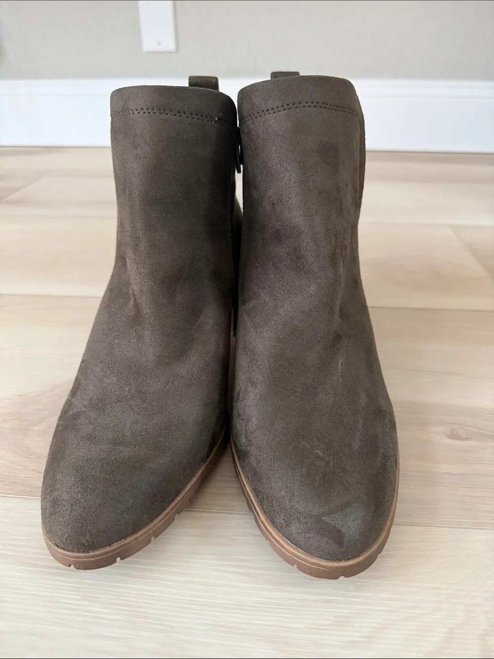 NWT Women's Life Stride Maggie Brown Block Heel Ankle Boots Size 11W